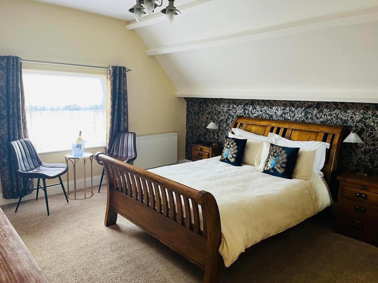 Abbotsleigh Of Bed & Breakfast 4*