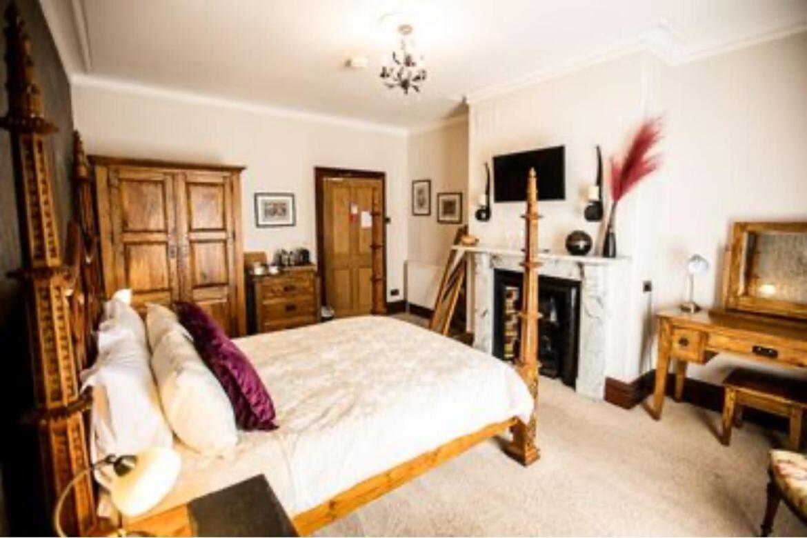 Abbotsleigh Of 4*